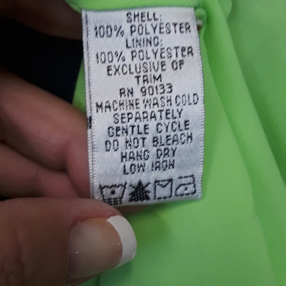 Linea Louis Dell’Olio green ruffled blouse top - Picture 5 of 6